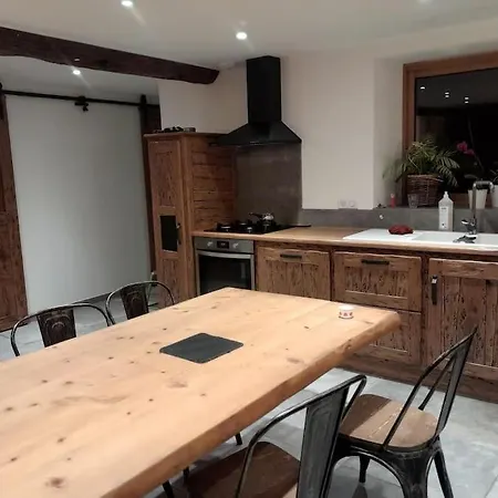 بيت للعطل Maison En Pierre Renovee *